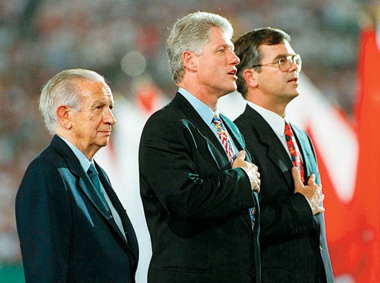 IOC Chairman Juan Antonio Samaranch (L) Bill Clinton (C) and Billy Payne during the Opening Ceremonies in Atlanta