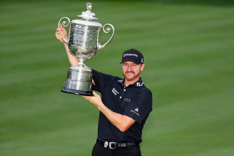 SPRINGFIELD, NJ - JULY 31:  Jimmy Walker of the United States celebrates with the Wanamaker Trophy after winning the 2016 PGA Championship at Baltusrol Golf Club on July 31, 2016 in Springfield, New Jersey.  (Photo by Andrew Redington/Getty Images)