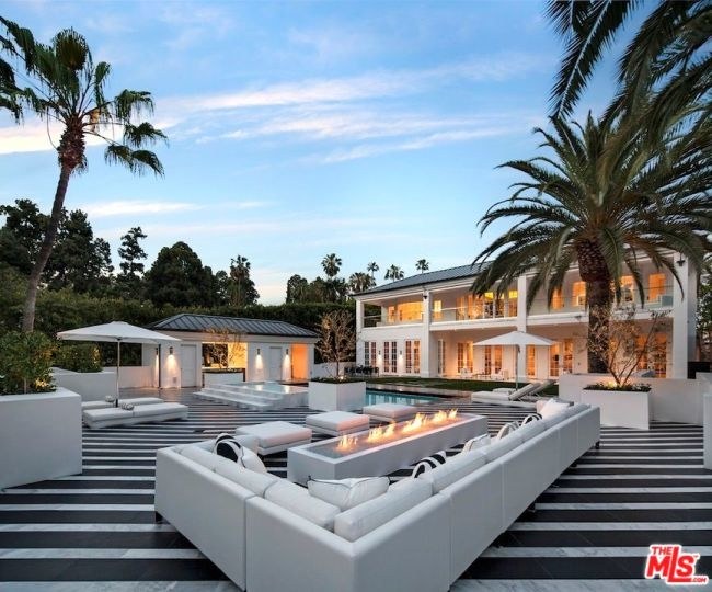 Mayweather house 1