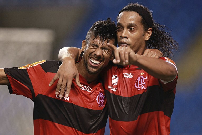 Flamengo v Vasco - Rio State Championship