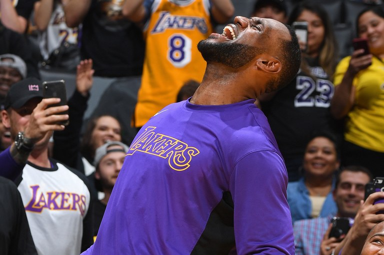 Memphis Grizzlies v Los Angeles Lakers