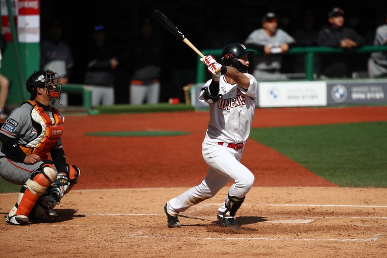 SK Wyverns v Hanwha Eagles - KBO League Opening Game